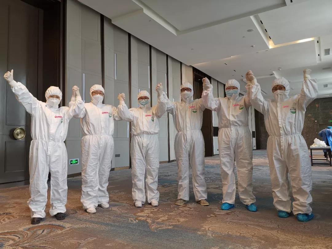 致敬最美的白衣天使！女護士剪去長發(fā)投入戰(zhàn)“疫”