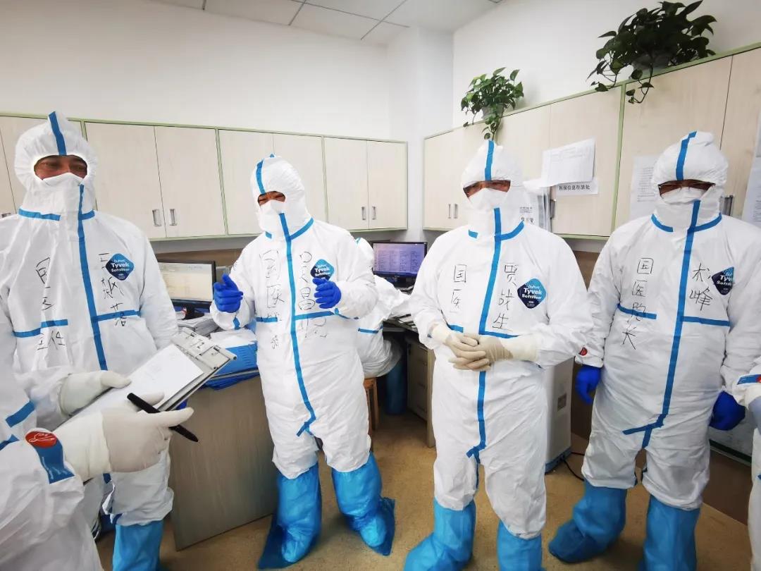 【戰(zhàn)“疫”人物】白衣當(dāng)鎧甲，抗“疫”是打仗——記西安國(guó)際醫(yī)學(xué)中心醫(yī)院赴湖北醫(yī)療隊(duì)專家王飆落