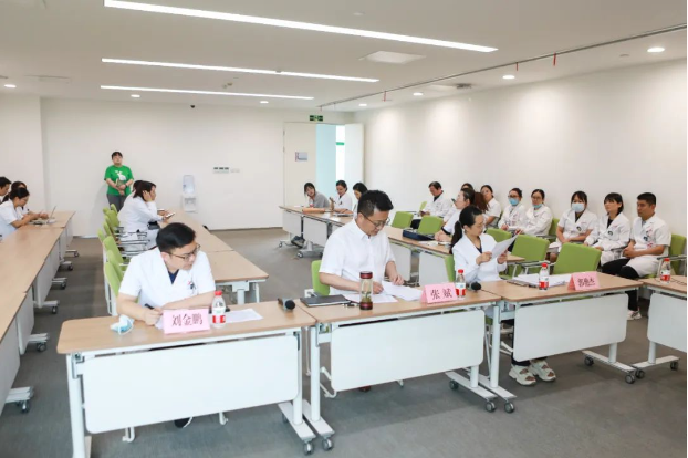 助推學(xué)科高質(zhì)量發(fā)展！我院舉行2021年院級(jí)課題中期答辯會(huì)
