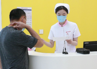 大口吃肉，大碗喝酒！胰腺炎、膽結(jié)石可能已經(jīng)在路上了