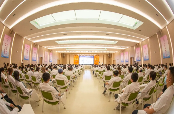 院士講堂 精彩紛呈！中國科學院竇科峰院士講授器官移植發(fā)展現(xiàn)狀