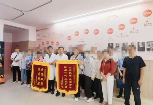 “慢?！被颊咴谶@有個(gè)“家”